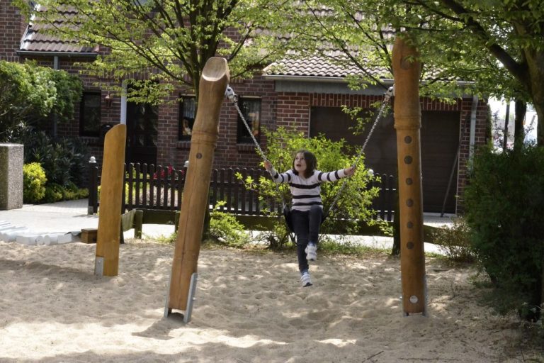 Johann Sebastian Bach Playground Orchestra 2 768x512