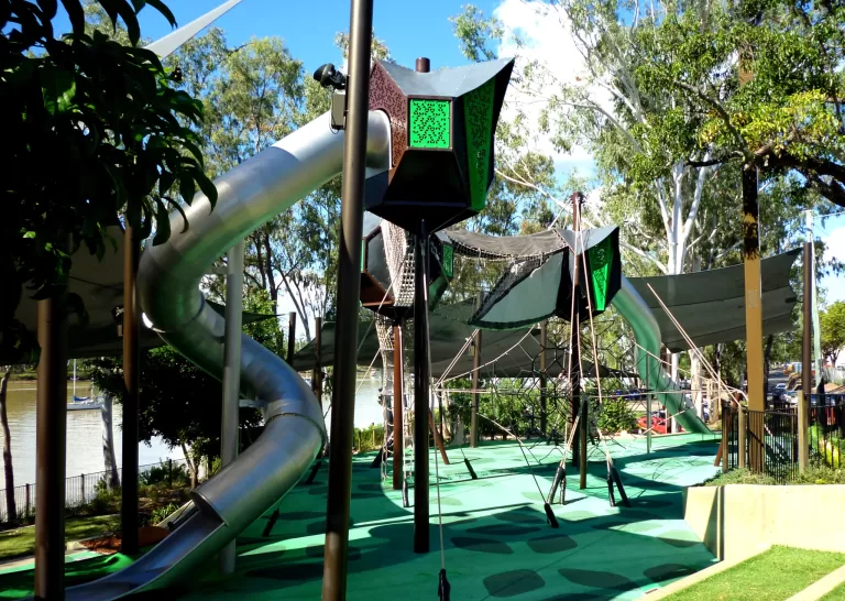 riverside park scaled 768x546