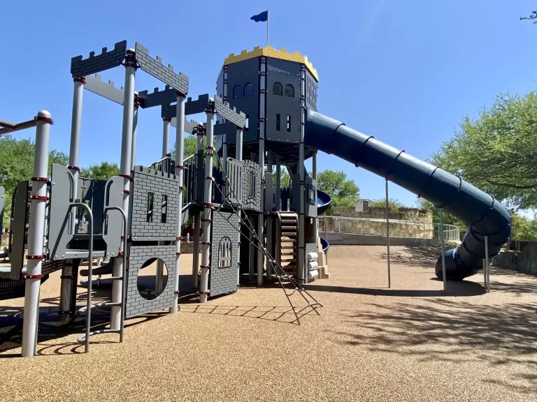 Castle Park 2 jpg 768x576